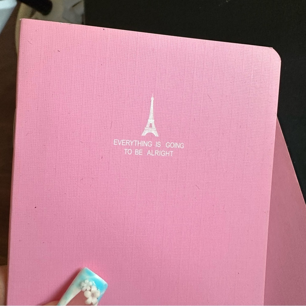 Colorful Eiffel Tower small Notebooks Set - Picture 5 of 7